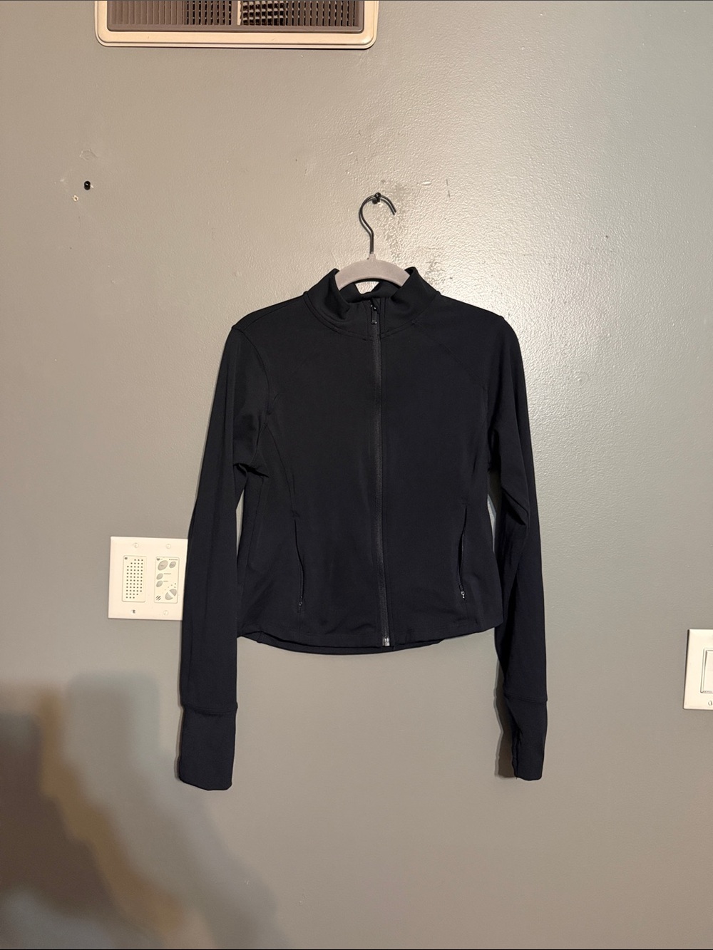 All in Motion Women's Dynamic Flex Cropped Full Zip Jacket Size S Black NWOT